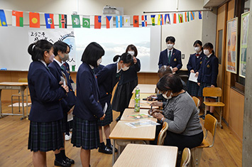 写真：交流会の様子2